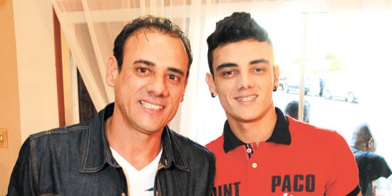 David Ferro e Bruno Henrique, em lançamento de moda 